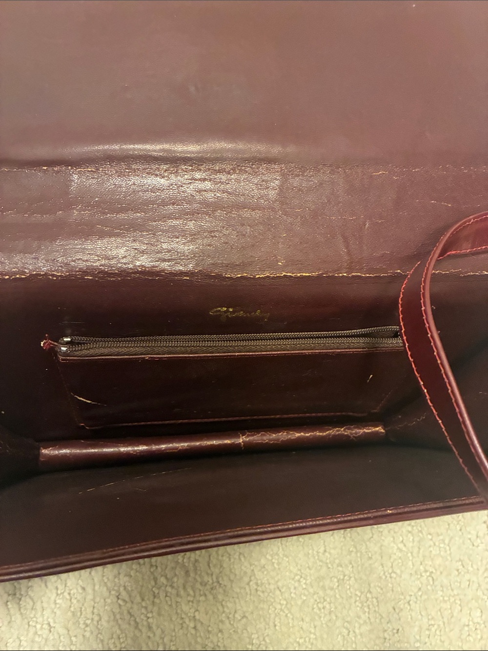 Vintage Givenchy Oxblood Leather Clutch/Crossbody👝 - Picture 6 of 9